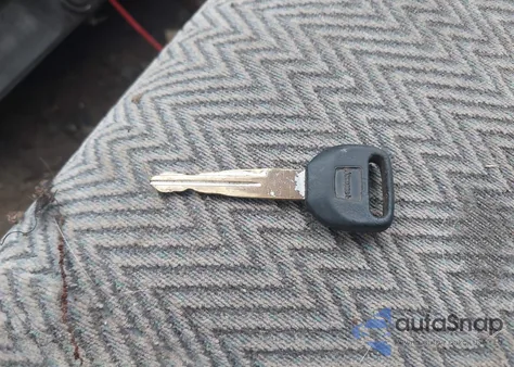 1998 Honda Cr-V Lx z USA, uszkodzony, nr VIN JHLRD2842WC013681